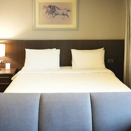 Royal Suite Hotel Bangkok Kültér fotó