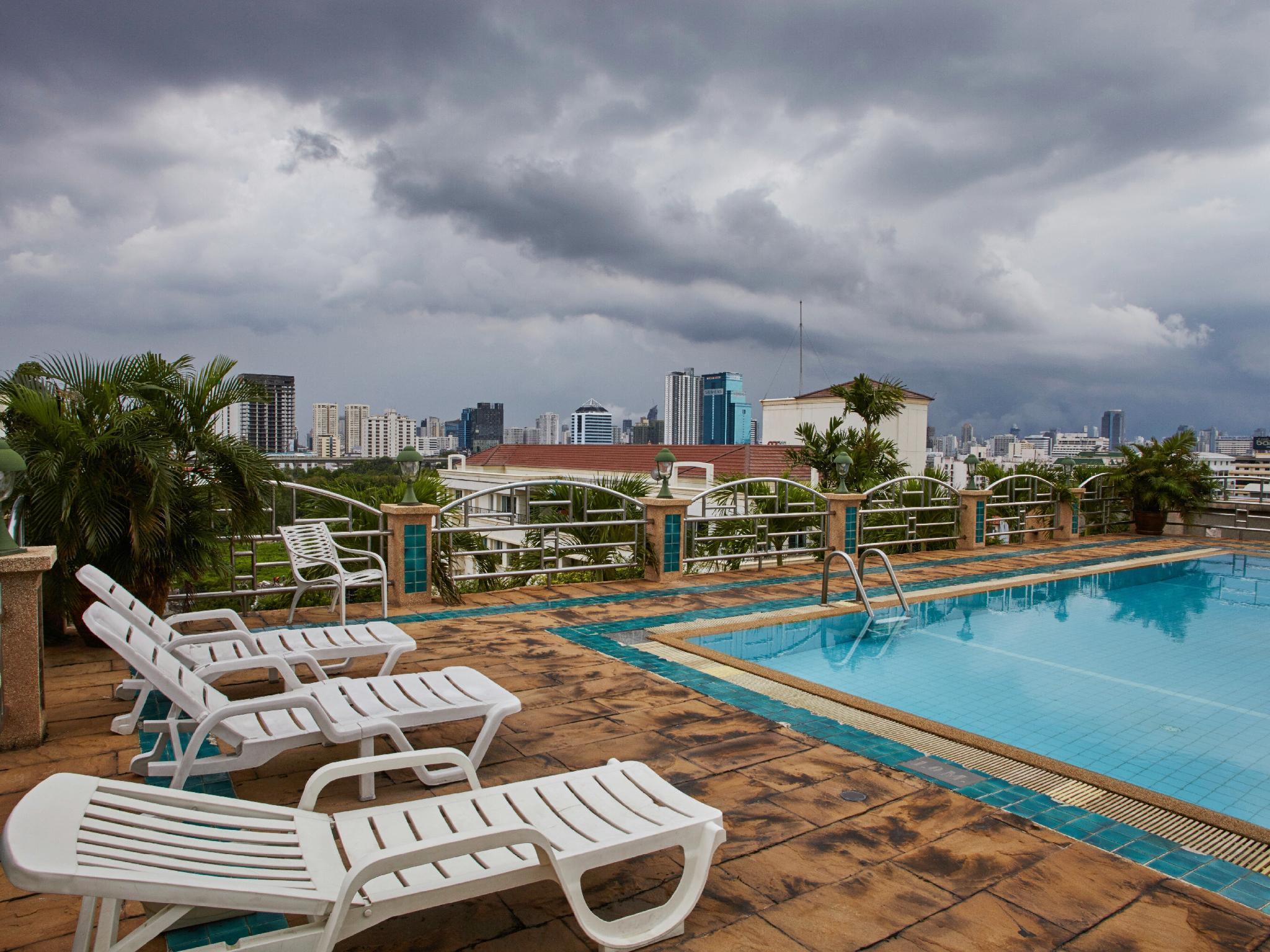 Royal Suite Hotel Bangkok Kültér fotó