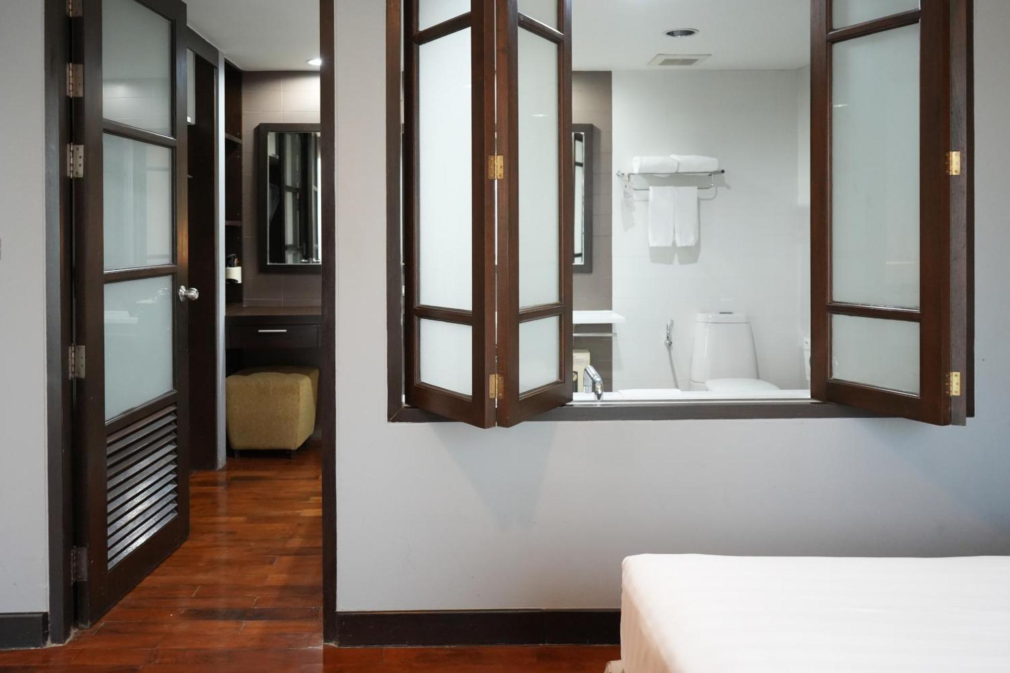 Royal Suite Hotel Bangkok Kültér fotó