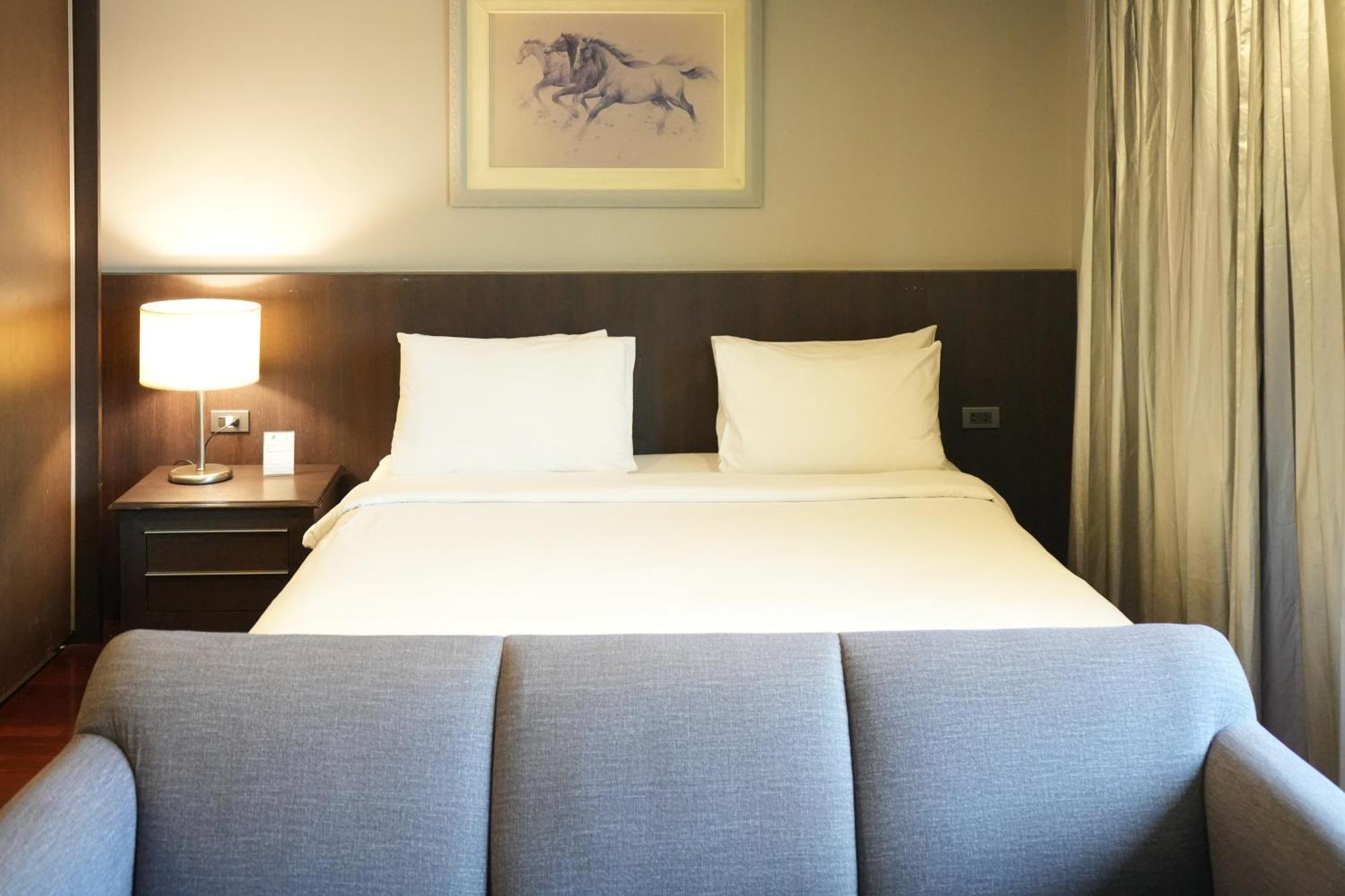 Royal Suite Hotel Bangkok Kültér fotó