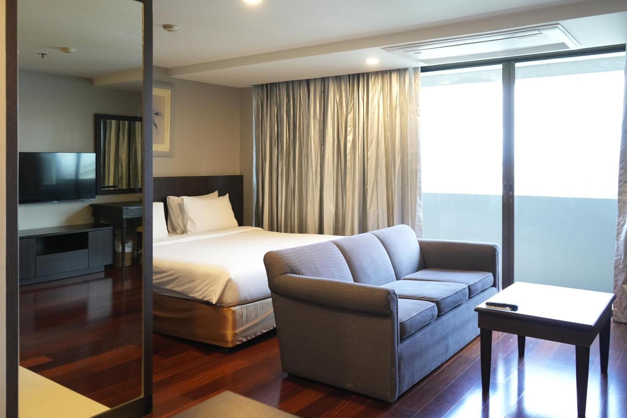Royal Suite Hotel Bangkok Kültér fotó