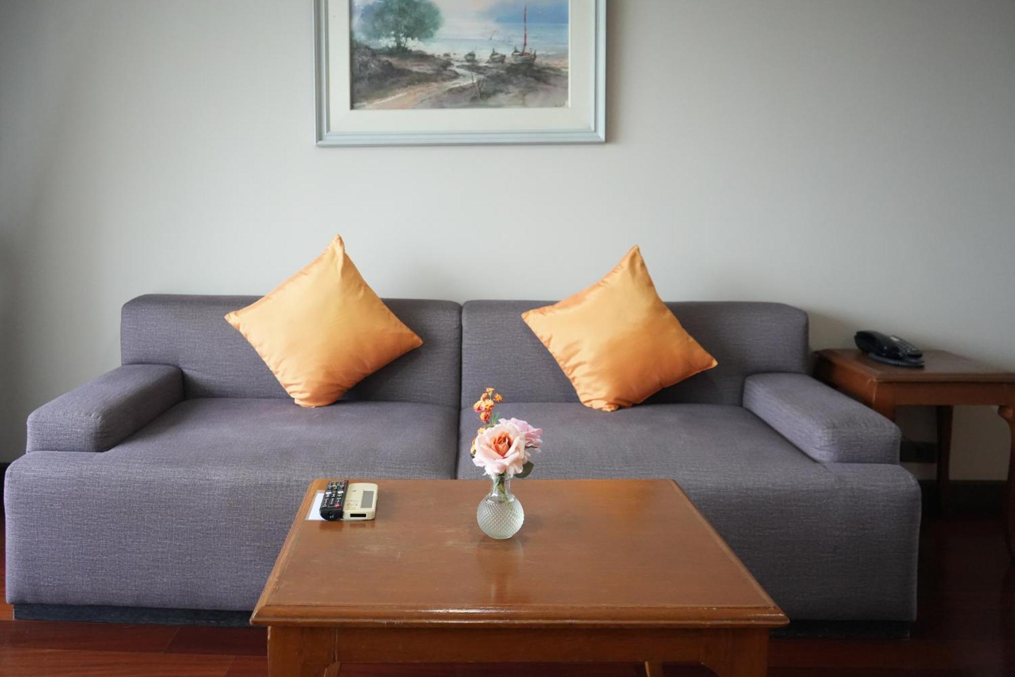 Royal Suite Hotel Bangkok Kültér fotó