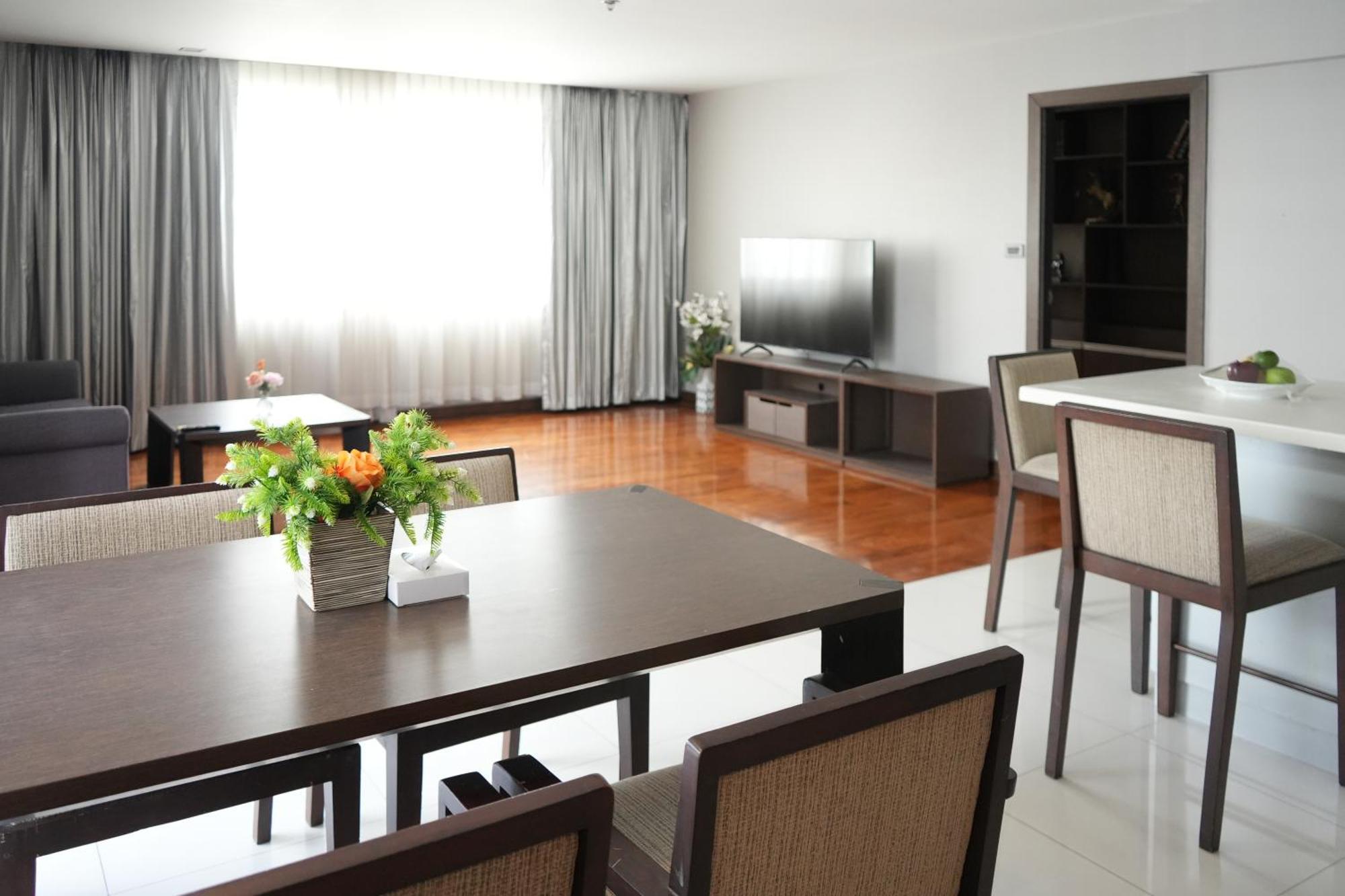 Royal Suite Hotel Bangkok Kültér fotó
