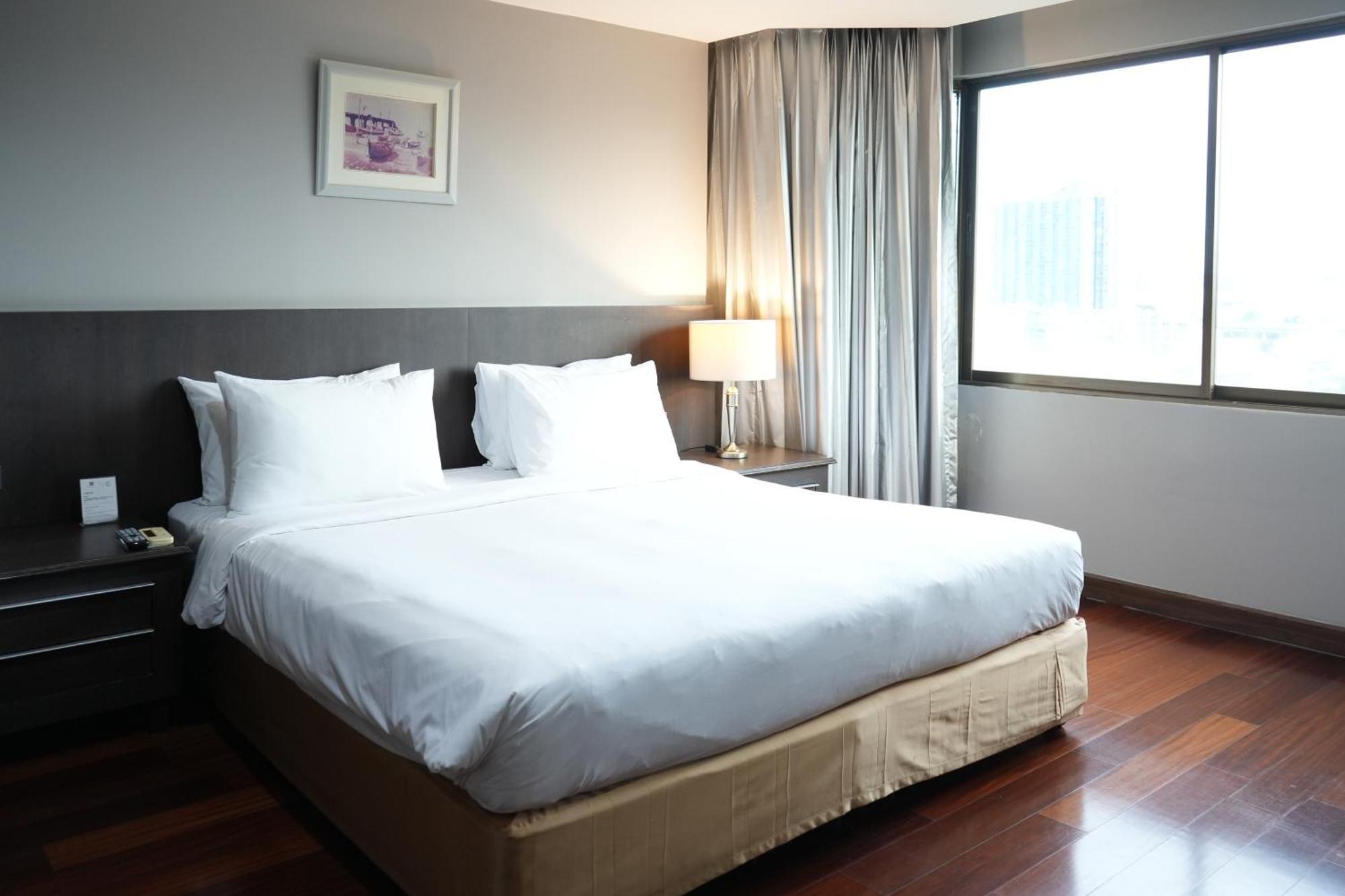 Royal Suite Hotel Bangkok Kültér fotó