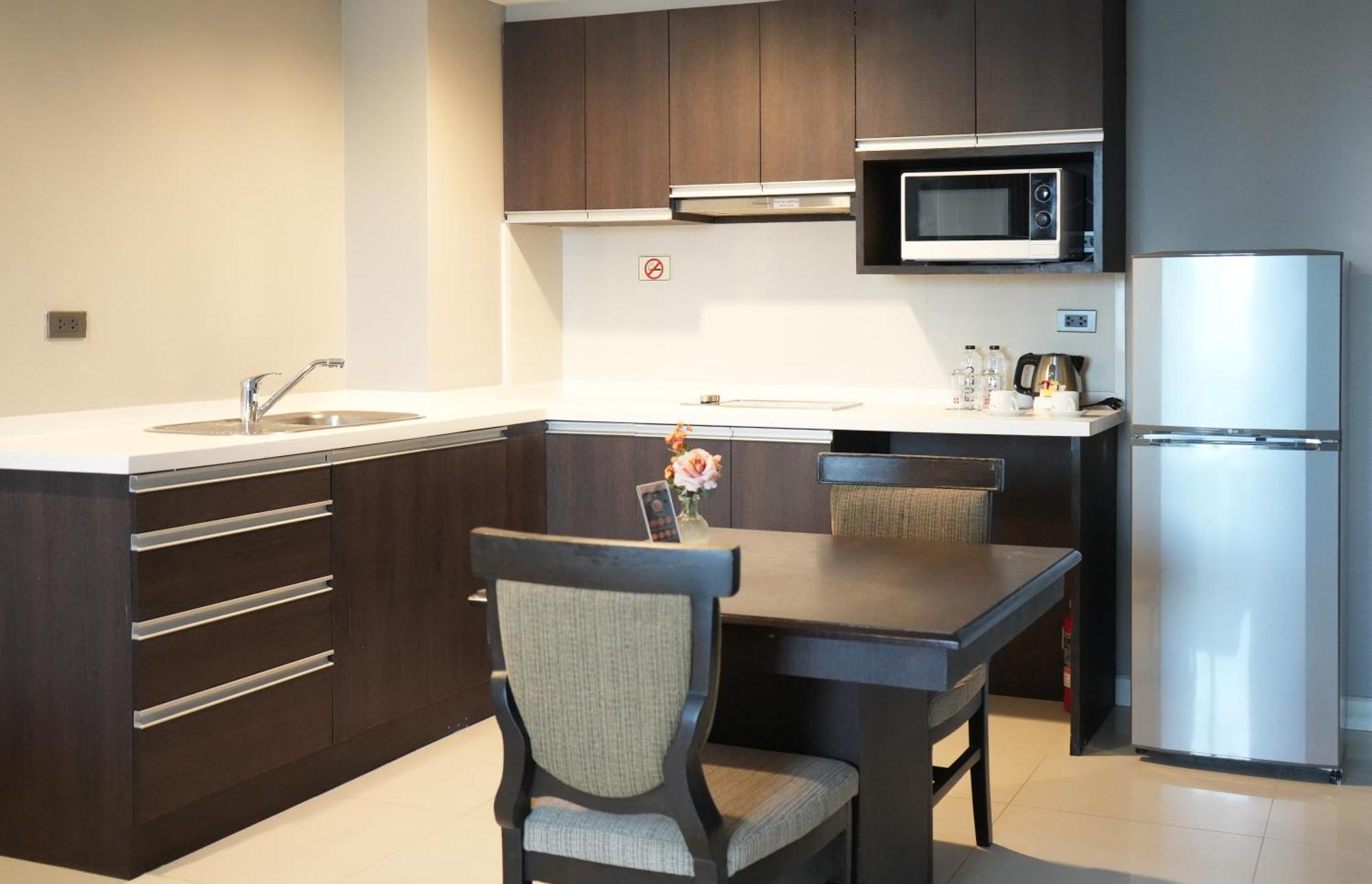 Royal Suite Hotel Bangkok Kültér fotó