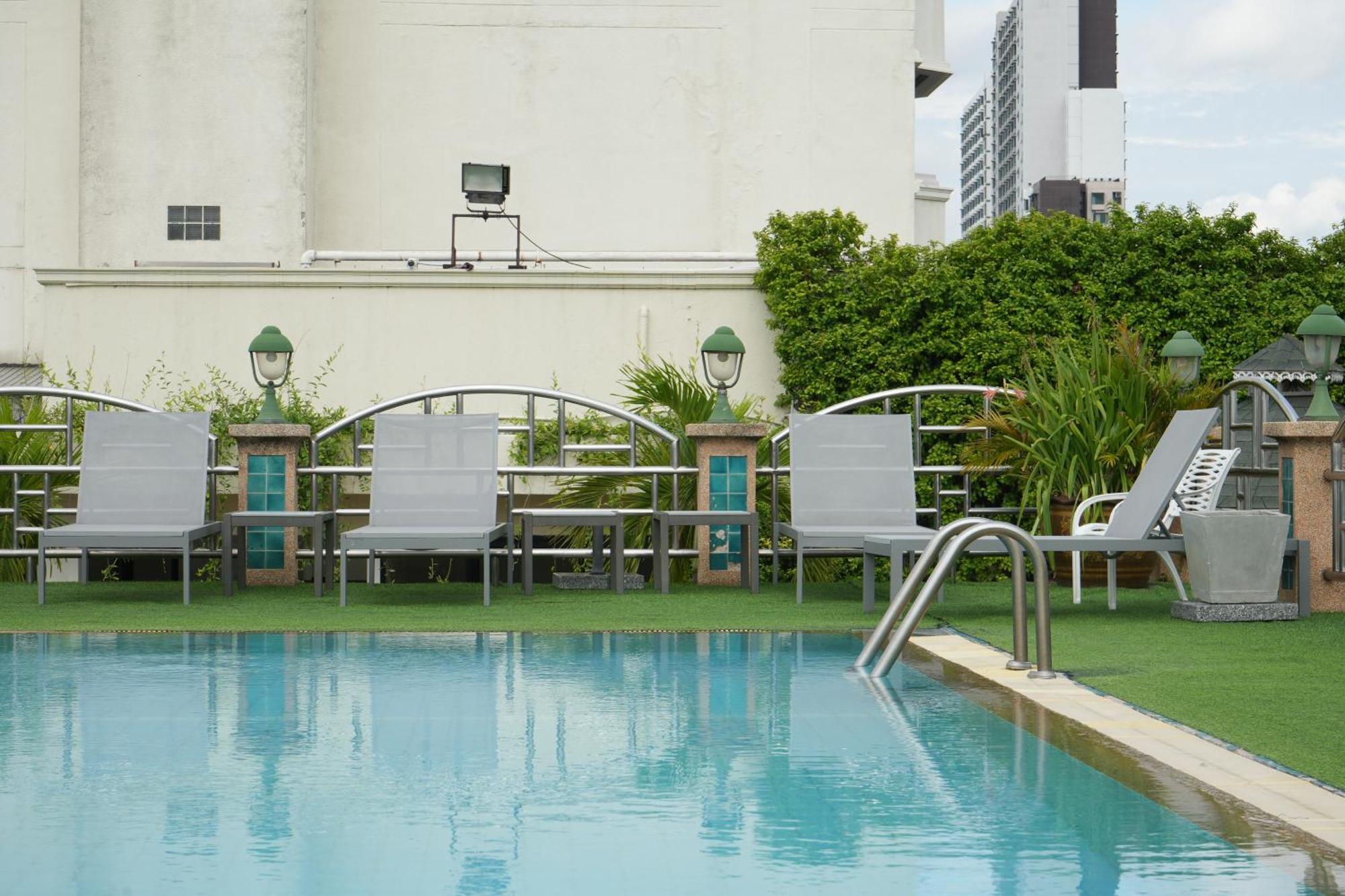 Royal Suite Hotel Bangkok Kültér fotó